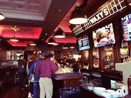Waxy-ing Poetic:  Upscale Irish bar makes everyone feel fortunate (Originally posted 6/16)